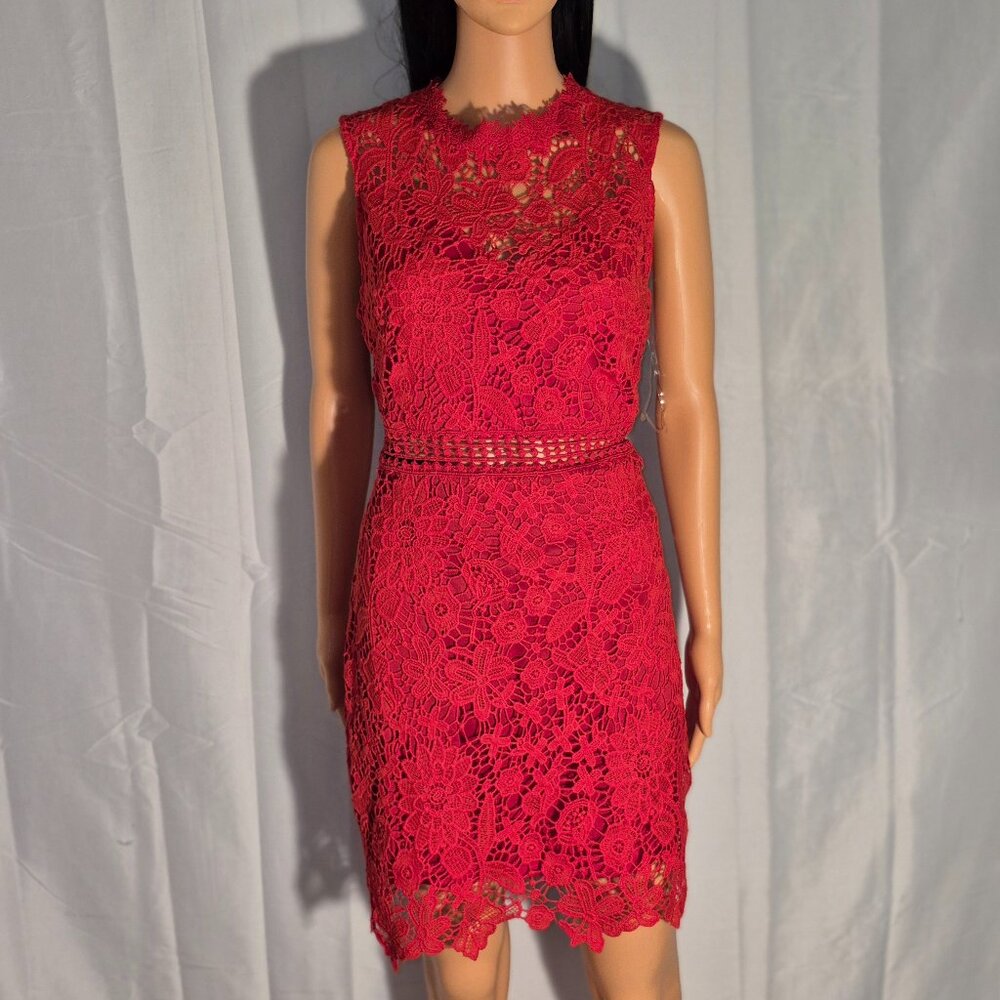 EILLY BAZAR red lace dress, sleeveless in size Large